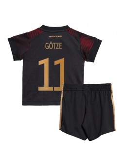 Otroški Nogometna dresi replika Nemčija Mario Gotze #11 Gostujoči SP 2022 Kratek rokav (+ hlače)